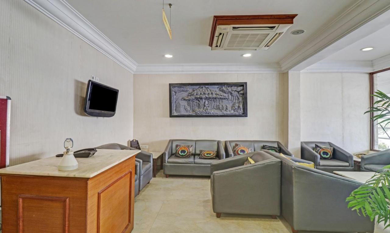 Treebo Komfort Suites, 3 Km From Mysore Palace Экстерьер фото