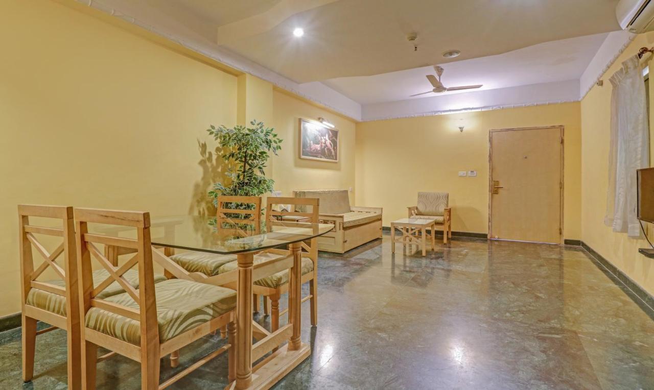 Treebo Komfort Suites, 3 Km From Mysore Palace Экстерьер фото