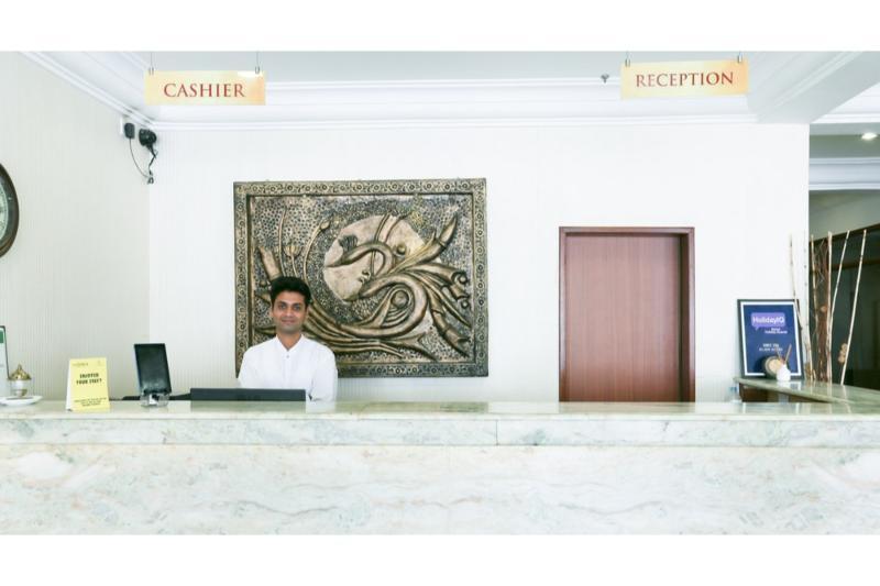 Treebo Komfort Suites, 3 Km From Mysore Palace Экстерьер фото